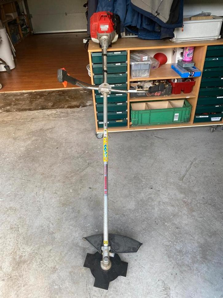 Shibaura Bosmaaier Benzine - Professioneel Onderhouden, Tuin en Terras, Bosmaaiers, Zo goed als nieuw, Benzine, 30 tot 50 cm, Ophalen
