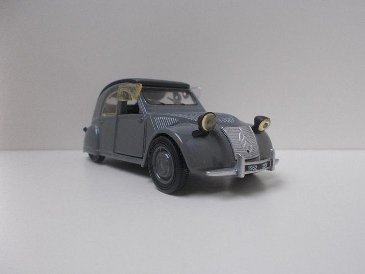 5791 '52 Citroën 2CV NewRay, Hobby en Vrije tijd, Modelauto's | Overige schalen, Gebruikt, Auto, Ophalen of Verzenden