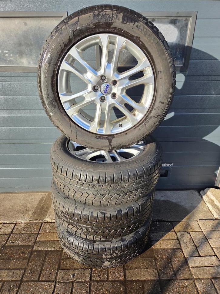 18 inch winterset xc60, Auto-onderdelen, Banden en Velgen, Banden en Velgen, Winterbanden, 18 inch, 235 mm, Personenwagen, Gebruikt