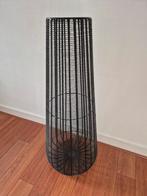Grote zwart metalen korf, Huis en Inrichting, Woonaccessoires | Zuilen en Pilaren, Ophalen of Verzenden, Zo goed als nieuw