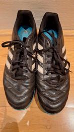 Adidas kunstgrasschoenen maat 42, Sport en Fitness, Voetbal, Ophalen of Verzenden, Gebruikt, Schoenen