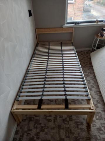Super goed Ikea bed 90x200 met zgan matras - afbeelding 3