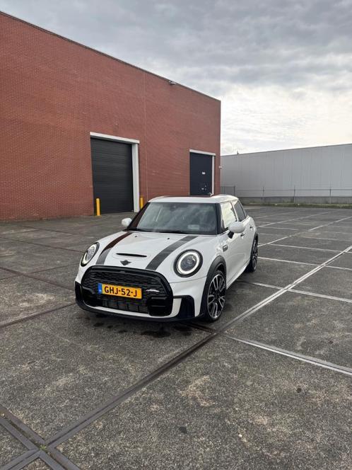 Mini 5-deurs (f55) 2.0 178pk Aut 2023 Wit, Auto's, Mini, Particulier, Cooper S, ABS, Achteruitrijcamera, Airbags, Airconditioning