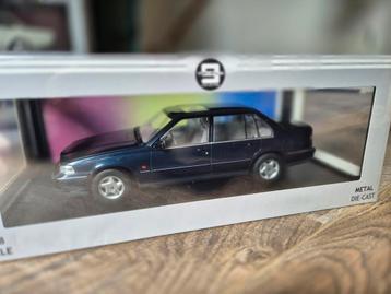 Volvo 960 1:18 donkerblauw Triple9 beschikbaar voor biedingen