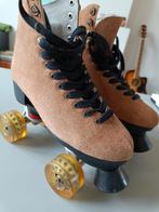 Luxe Rolschaatsen/ suède leren skeelers maat 39, Ophalen of Verzenden, Zo goed als nieuw