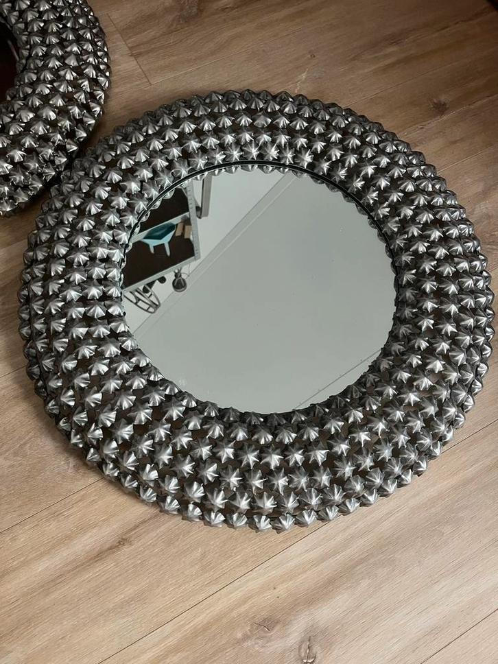 Zilverkleurige Design Spiegels - Set van 2, Huis en Inrichting, Woonaccessoires | Spiegels, Zo goed als nieuw, 50 tot 75 cm, Minder dan 100 cm