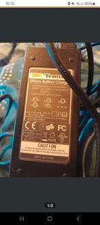 Acculader e-bike fiets elektrische fiets oplader, Ophalen of Verzenden, Zo goed als nieuw