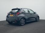 Toyota Yaris 1.5 Hybrid Dynamic (bj 2021, automaat), 12 maanden, 450 kg, Gebruikt, Zwart