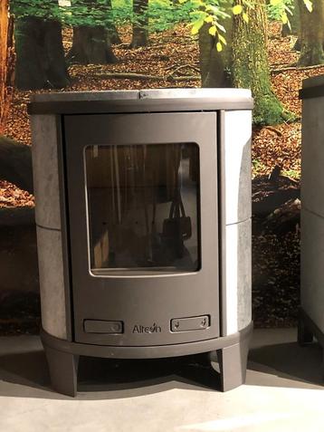 Altech Ecosy Speksteen Houtkachel – Showroommodel! beschikbaar voor biedingen