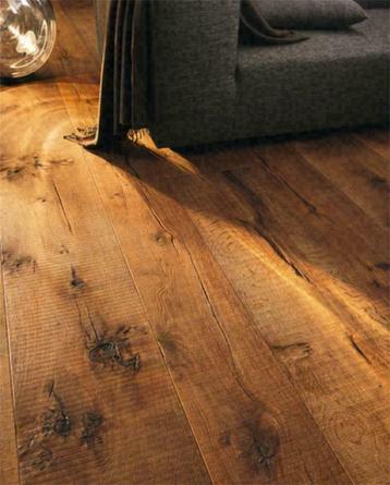 VEROUDERDE EIKEN VLOER ANTIEK, KANT & KLAAR GEOLIED! beschikbaar voor biedingen