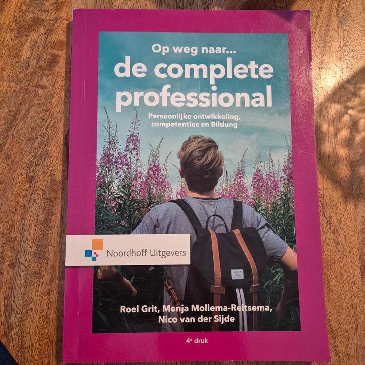 De Complete Professional - Persoonlijke Ontwikkeling, Boeken, Studieboeken en Cursussen, Zo goed als nieuw, MBO, Ophalen of Verzenden