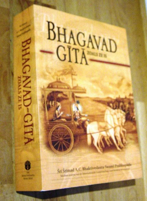 Swamie Prabhupâda. BHAGAVAD GITA zoals ze is. BBT. 2021 4e d, Boeken, Esoterie en Spiritualiteit, Zo goed als nieuw, Achtergrond en Informatie