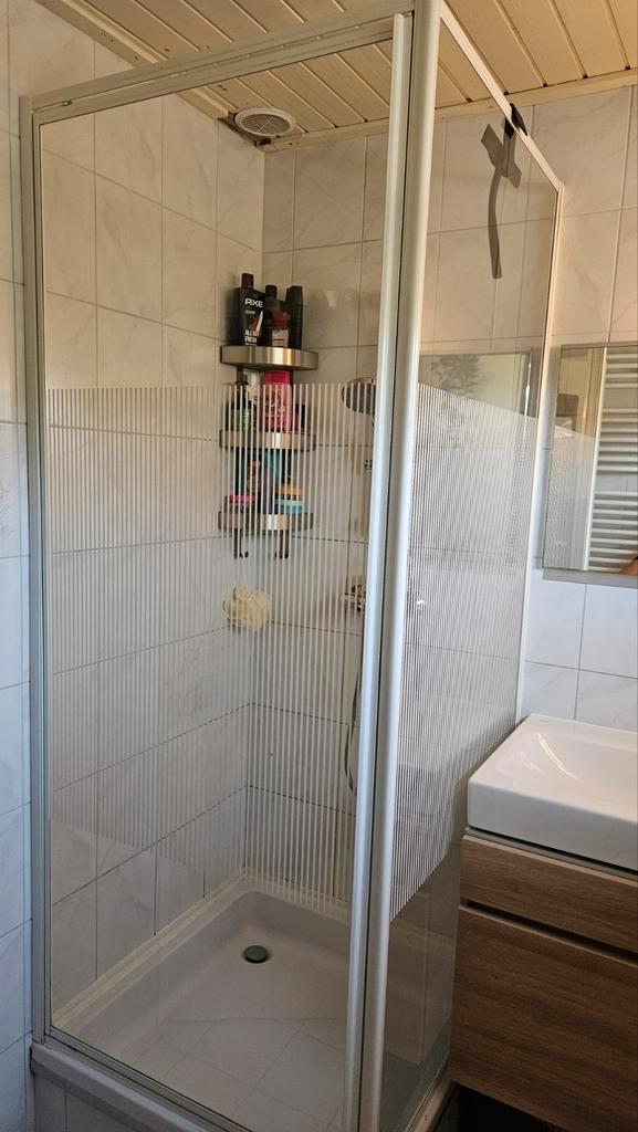 Gratis Douchecabine + Douchebak + kraan, Huis en Inrichting, Badkamer | Badkamermeubels, Gebruikt, Overige typen, Minder dan 100 cm