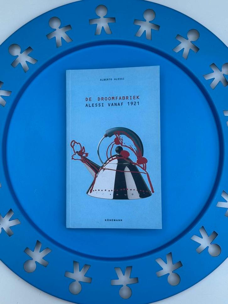 Alessi Design boek - De Droomfabriek: Alessi vanaf 1921, Boeken, Kunst en Cultuur | Fotografie en Design, Zo goed als nieuw, Overige onderwerpen