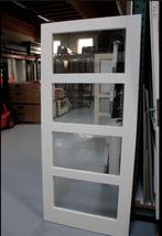 Moderne witte binnendeur stomp en opdek met glas