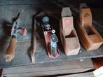 Oude handgereedschappen: boren, schaven, Ophalen