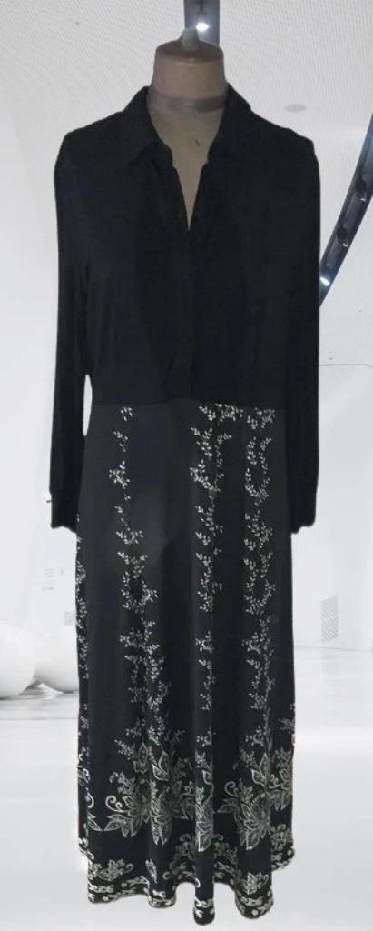 Lange jurk K-Design xl, Kleding | Dames, Jurken, Zo goed als nieuw, Maat 46/48 (XL) of groter, Zwart, Onder de knie, Verzenden