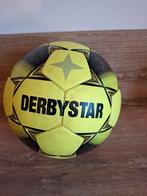 Gele Derbystar maat 5 volwassenen, Maat XL, Ophalen of Verzenden, Bal