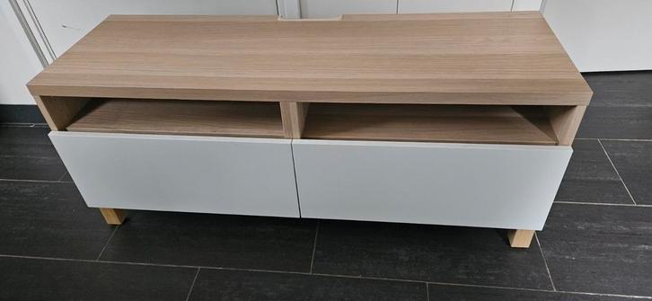 Ikea Besta tv meubel - lichtgeglazuurd eikenfineer, Huis en Inrichting, Kasten | Televisiemeubels, Zo goed als nieuw, Minder dan 100 cm
