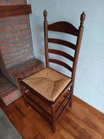 Houten stoel met rieten zitting., Ophalen