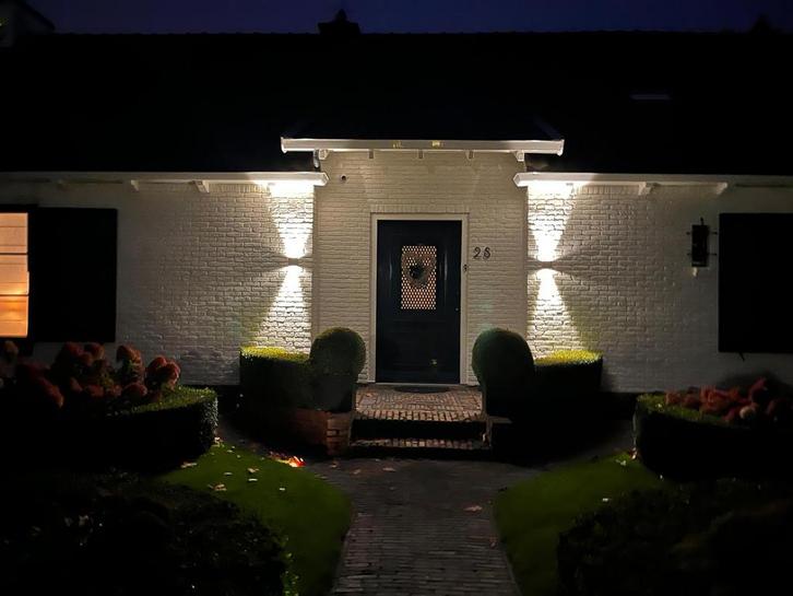Twee stuks Hoftronic Kansas double up&down led buiten lampen, Sieraden, Tassen en Uiterlijk, Uiterlijk | Parfum, Nieuw, Ophalen of Verzenden