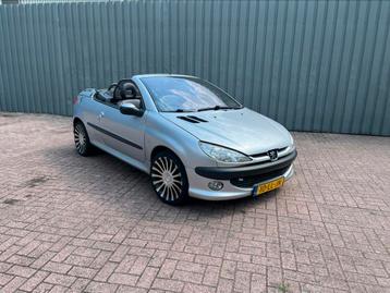 Peugeot 206 2.0 16V CC 2003 Grijs beschikbaar voor biedingen