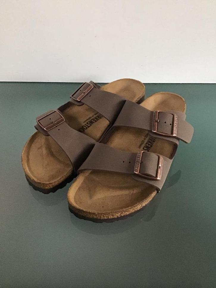 GRATIS VERZENDEN | BIRKENSTOCK Nieuwe bruine slippers 41, Kleding | Dames, Schoenen, Nieuw, Slippers, Bruin, Verzenden