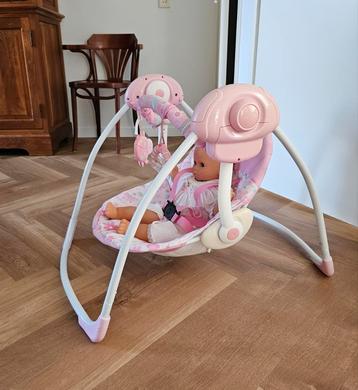 Baby schommelstoel beschikbaar voor biedingen
