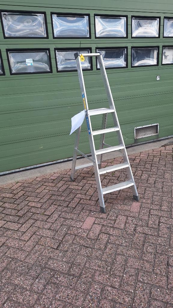 Magazijntrap Bordetrap Zarges 5 treden, Doe-het-zelf en Verbouw, Ladders en Trappen, Gebruikt, Trap, Minder dan 2 meter, Ophalen