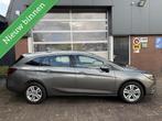 Opel Astra Sports Tourer 1.6 CDTI CAMERA/TH/ECC *ALL-IN PRIJ, Auto's, Voorwielaandrijving, 12 maanden, Stof, Gebruikt