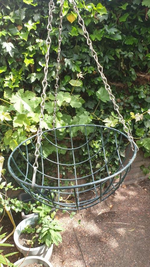 Hanging basket, metaaldraad mandjes, diverse afmetingen., Tuin en Terras, Bloembakken en Plantenbakken, Gebruikt, Metaal, Balkon