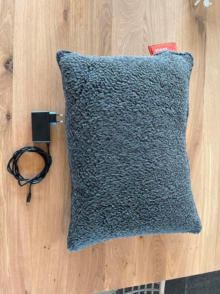 Stoof Warmtekussen - Heerlijk Ontspannen!, Huis en Inrichting, Woonaccessoires | Kussens, Zo goed als nieuw, Grijs, Rechthoekig