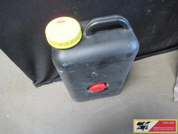 jerrycan nr. 1494 beschikbaar voor biedingen