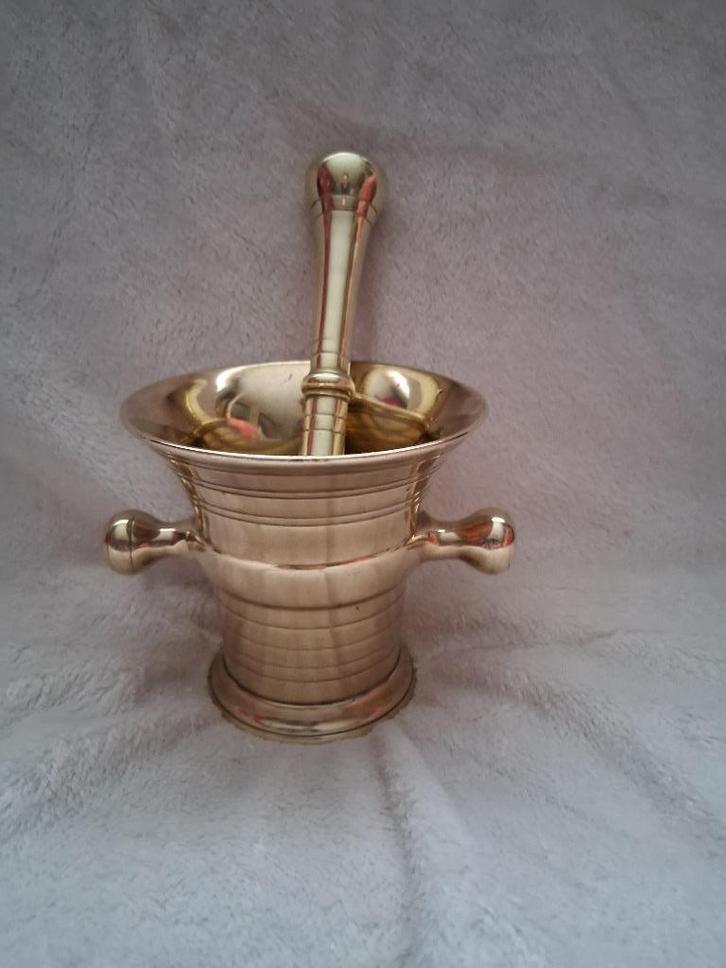 Een Messing "Vijzel met Stamper"., Antiek en Kunst, Antiek | Keukenbenodigdheden, Ophalen of Verzenden