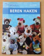 Beren Haken - Val Pierce - 2013, Hobby en Vrije tijd, Breien en Haken, Patroon of Boek, Gebruikt, Haken, Verzenden