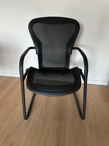 Herman Miller Aeron Bureaustoel - Zwart Mesh beschikbaar voor biedingen