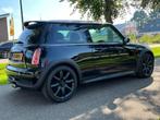 Mini Cooper S, Zwart, Voll opties. Stoere Mini, Voorwielaandrijving, Zwart, 4 cilinders, 4 stoelen