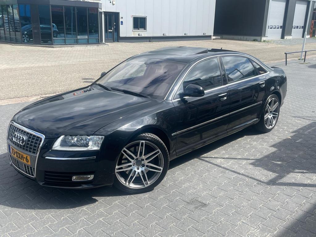 Audi S8