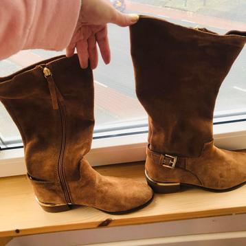 Bruine Stradivarius Suède Enkellaarsjes Maat 39 beschikbaar voor biedingen