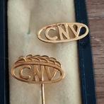 2 stuks ..CNV GOUDEN JUBILEUM SPELDJES 585...EIK BLAD.., Verzamelen, Speldjes, Pins en Buttons, Ophalen of Verzenden, Zo goed als nieuw