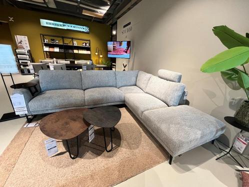 SHOWMODEL BANKEN, Huis en Inrichting, Banken | Bankstellen, Nieuw, Hoekbank, Vierpersoons of meer, Stof, Ophalen