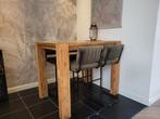 Licht eiken bartafel met 4 stoffen krukken., Ophalen, Zo goed als nieuw