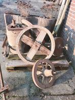 Antieke wielen en onderdelen - gevonden in bedrijfspand, Ophalen
