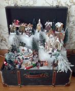Kersthuisjes en figuurtjes en boompjes + koffer, Diversen, Kerst, Ophalen, Gebruikt