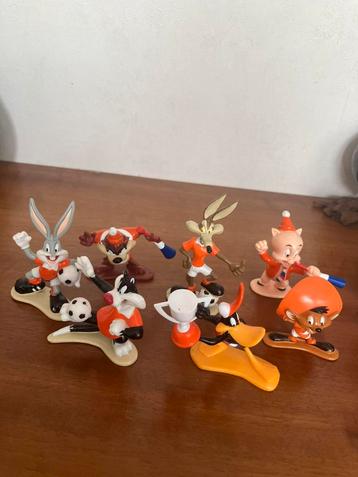 Looney Tunes figuurtjes EK 1996 beschikbaar voor biedingen