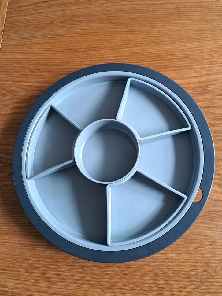 Tupperware serveerschaal grijs, Huis en Inrichting, Keuken | Tupperware, Zo goed als nieuw, Schaal, Ophalen of Verzenden