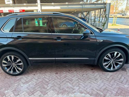 Volkswagen Tiguan 2.0 BiTDI 240pk  dual turbo pano R-line, Auto's, Volkswagen, Particulier, Tiguan, 4x4, ABS, Achteruitrijcamera