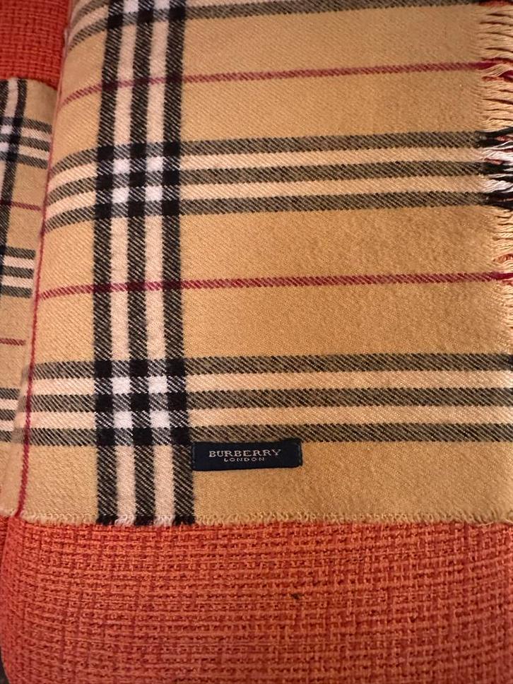 Vintage Burberry Sjaal, Kleding | Dames, Mutsen, Sjaals en Handschoenen, Gedragen, Sjaal, Maat 46/48 (XL) of groter, Verzenden