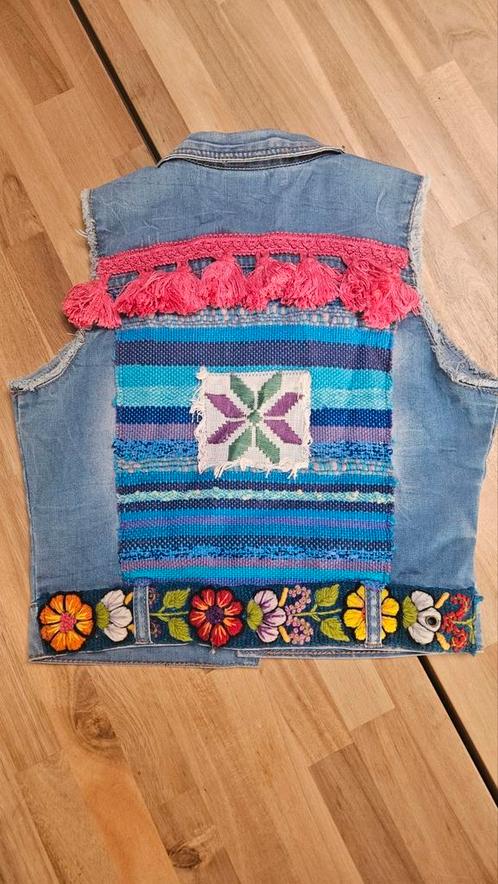 Gilet spijker, maat 134. IBIZA STIJL, Kinderen en Baby's, Kinderkleding | Maat 134, Zo goed als nieuw, Meisje, Trui of Vest, Ophalen of Verzenden