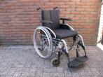 Meyra Avanti rolstoel 43cm hoge druk banden en stokhouder, Ophalen of Verzenden, Inklapbaar, Zo goed als nieuw, Handbewogen rolstoel